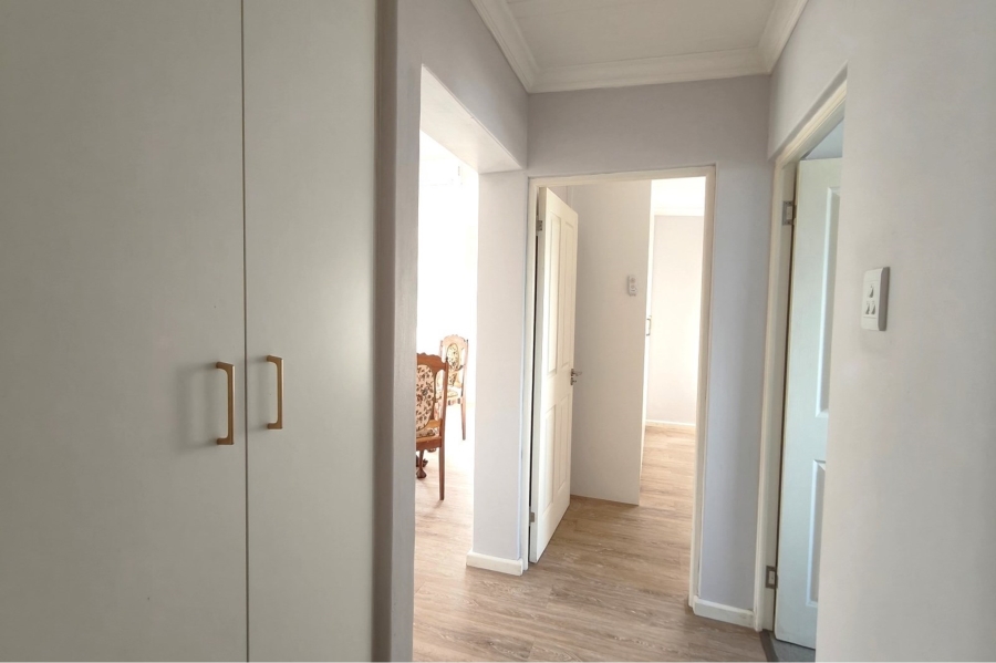 2 Bedroom Property for Sale in Moorreesburg Western Cape